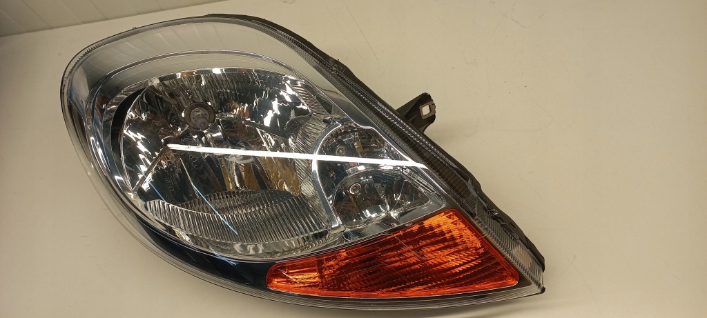 фото №2, Фара лампа правий перед do renault traffic ii 06-13 8200701353