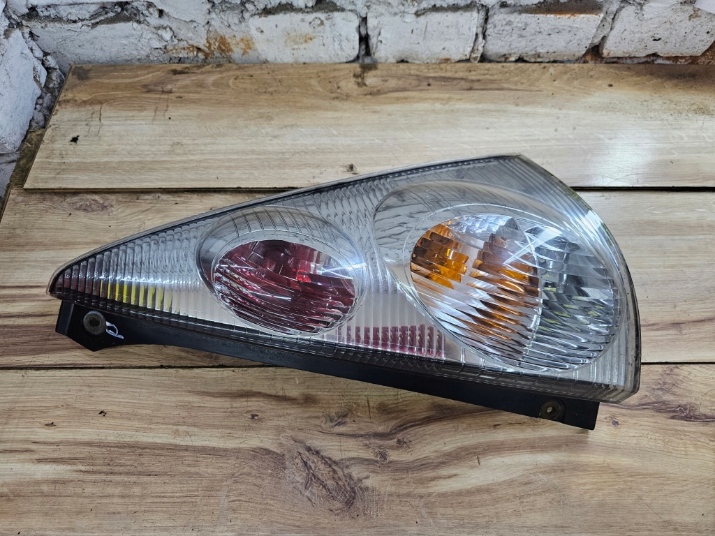 Купить Лампа правая задний  peugeot 107