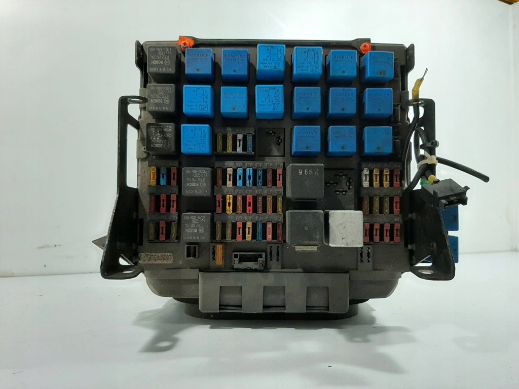 Renault premium 380dci 97r коробка предохранителей 5010232687 Цена