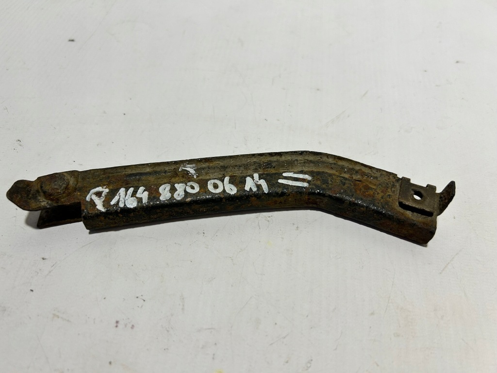 фото №1, Направляющая бампера mercedes gl x164 правый перед 1644400614