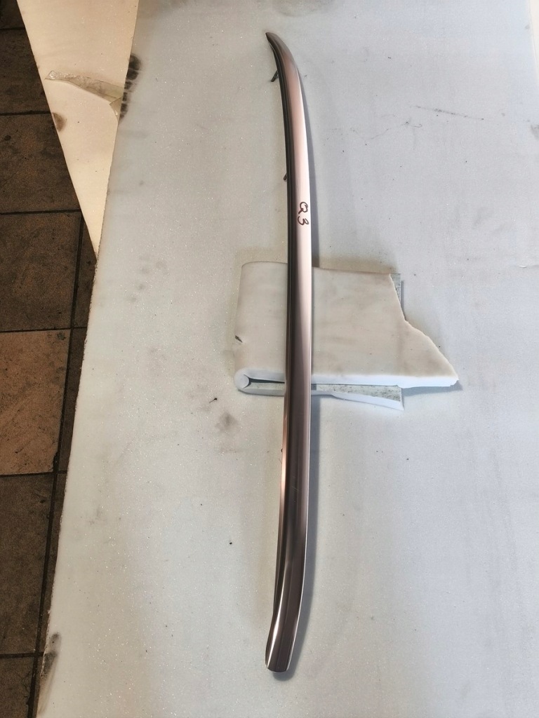 Audi q3 2 83a рейлинги кровельные левое  83a860021d правый  83a860022d в Украине