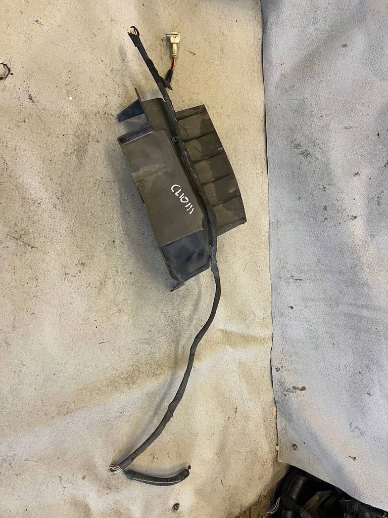 фото №1, Renault clio iii воздуховод воздуха 8200468916