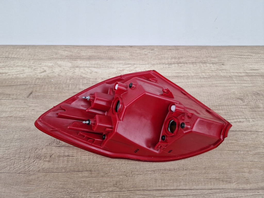 фото №2, Kia ceed 2 ii 12-16 rok хэтчбек правая лампа задняя