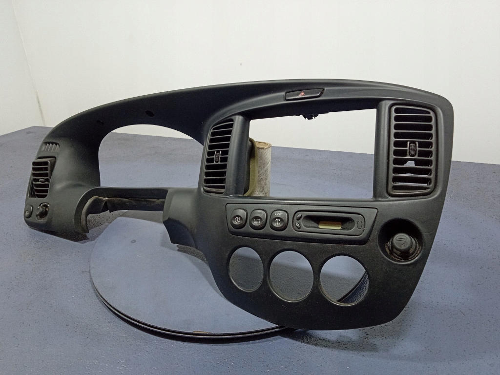 фото №2, Mazda tribute i ep 00-04 рамка захист радіо консолі центральної