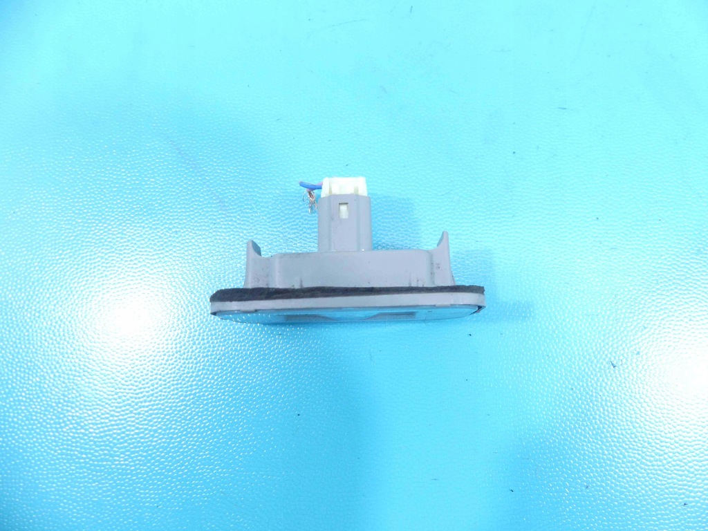 фото №3, Lexus is gs rc camry лампа led номерного знака 11-20