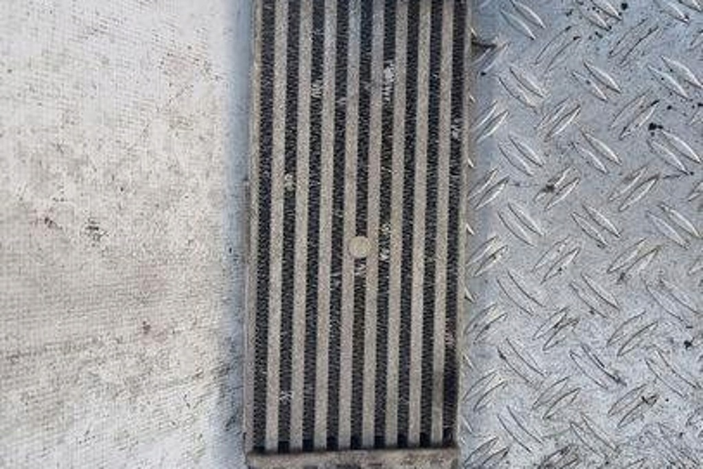 фото №4, Радіатор інтеркулер mini cooper r50, r53 c1010 1.4l дизель 55kw 2003