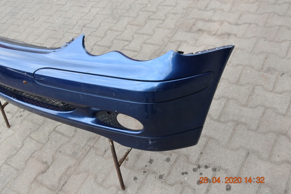 Mercedes w203 седан бампер передній перед 00r Зі Шроту