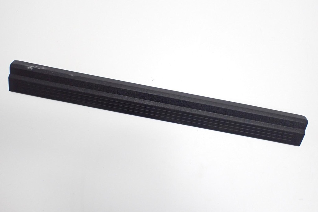 фото №1, Молдинг защита порог левый перед mercedes cls c218