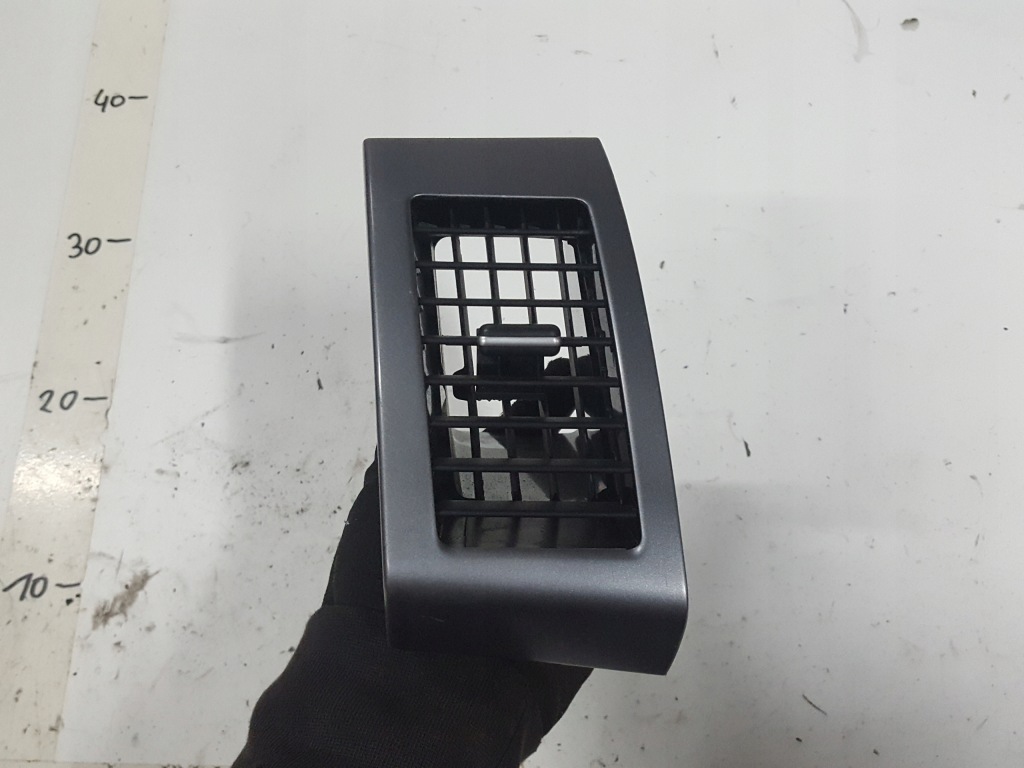 фото №1, Citroen c-crosser 07-12r решётка обдув левая