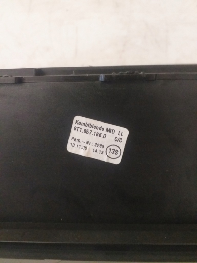 фото №2, Рамка корпус радіо audi a5 8t1857186d