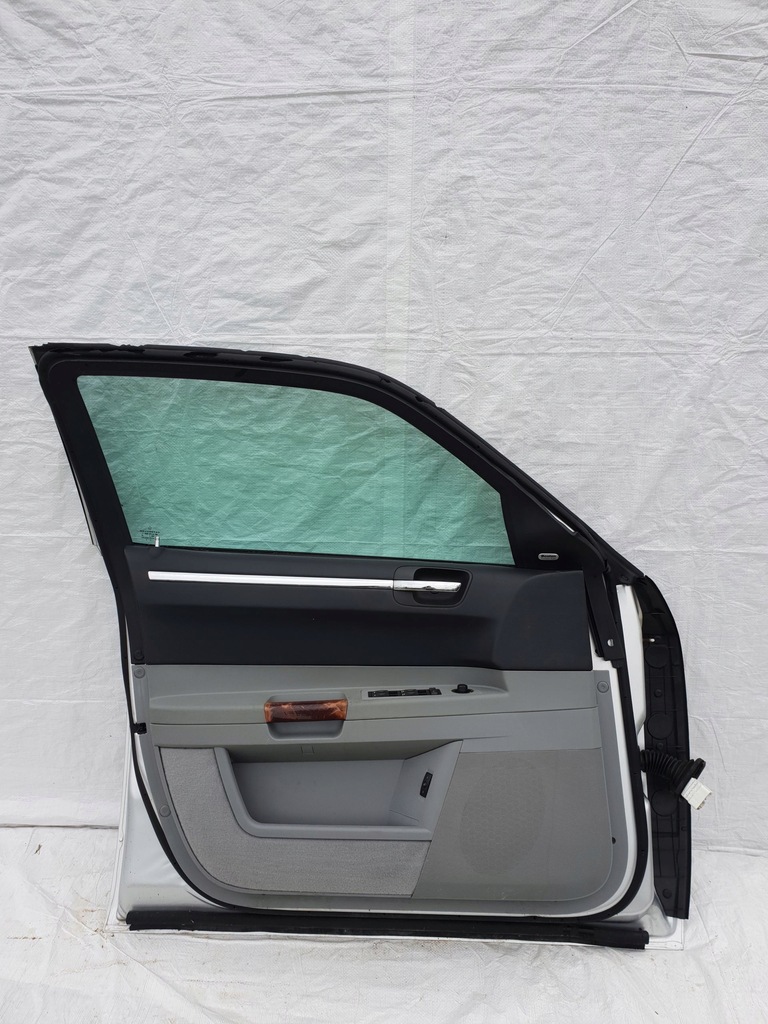 фото №10, Chrysler 300c 04-10 дверь левый перед передние левая