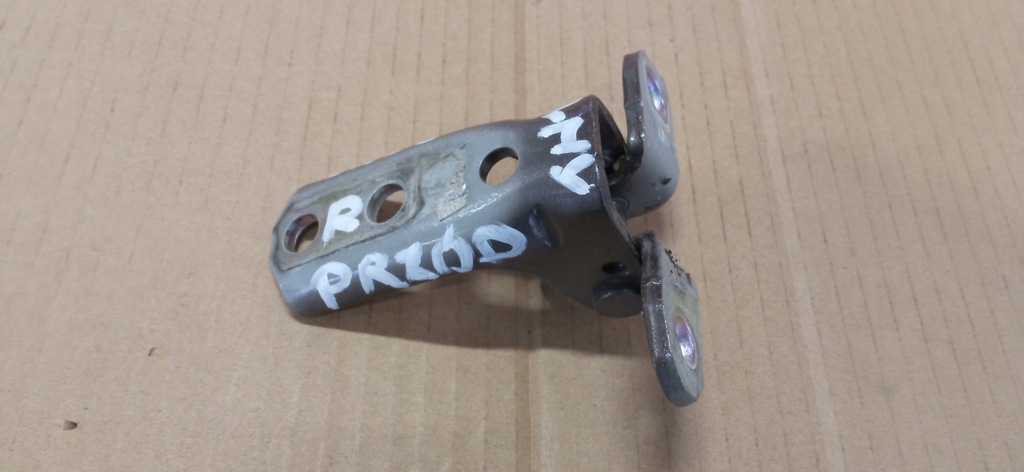 фото №1, Mitsubishi l200 v петля дверь правый перед нижний