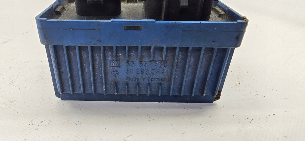 Реле свічка розжарювання opel corsa d 1.3 cdti 55557760 в Україні