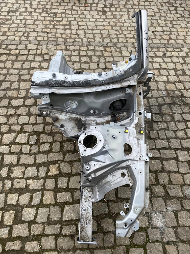 фото №1, Лонжерон підкрилок чверть лівий audi a4 b9 lz7g