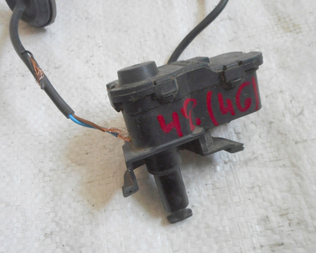 фото №1, Vw polo 6r v 09-17 моторчик кришка заливної пального