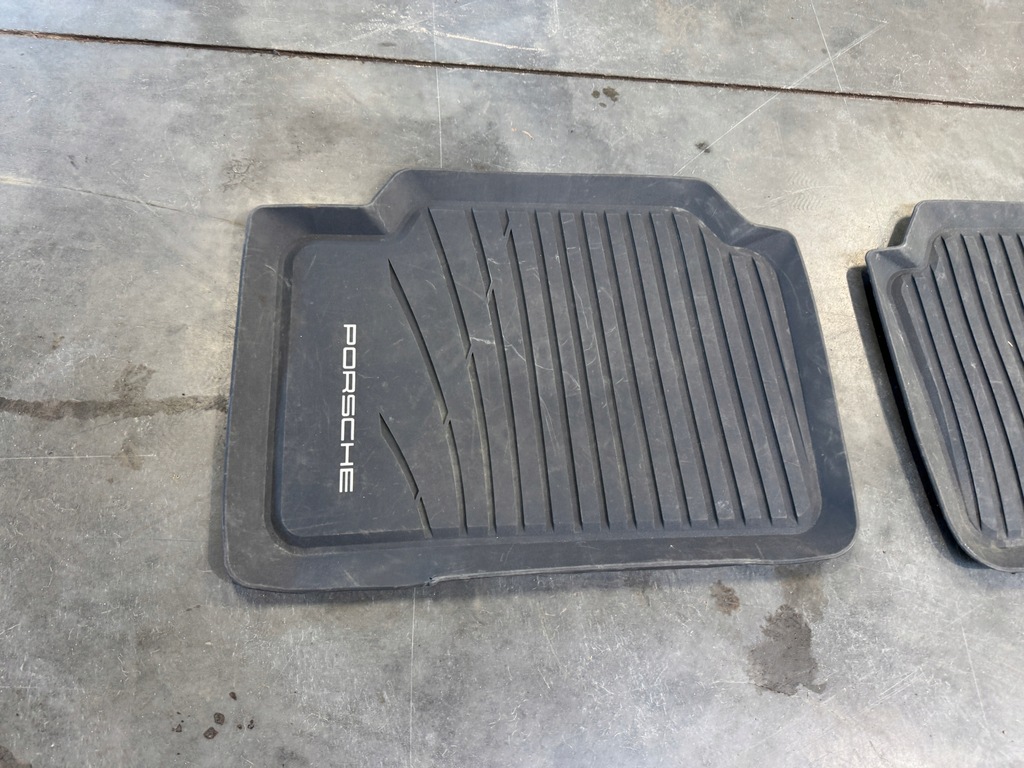 фото №9, Porsche panamera 971 килимки гумові комплект