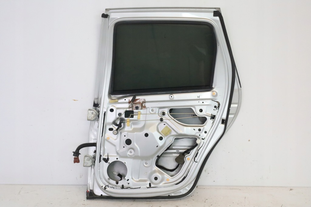 фото №9, Дверь правый задняя правое задние dacia duster i lift kol. ted69 13-17