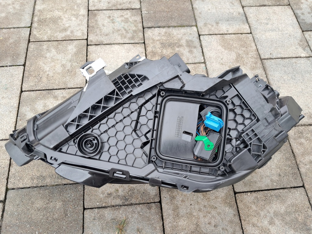 Фара правый multibeam mercedes cla a1749064202 с Разборки