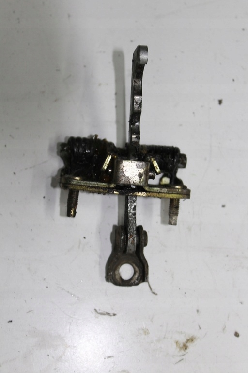 фото №1, Citroen c2 04 1.6 ограничитель дверь правый перед