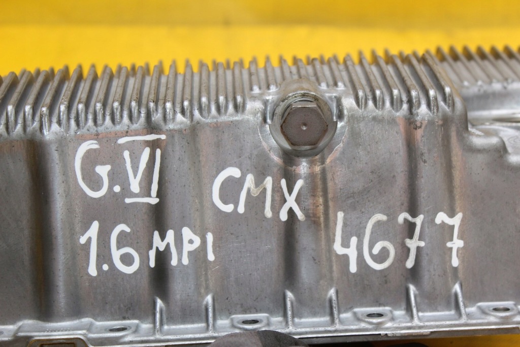 Купить Поддон масляная vw golf vi audi seat skoda 1.6 mpi 06a103603aj