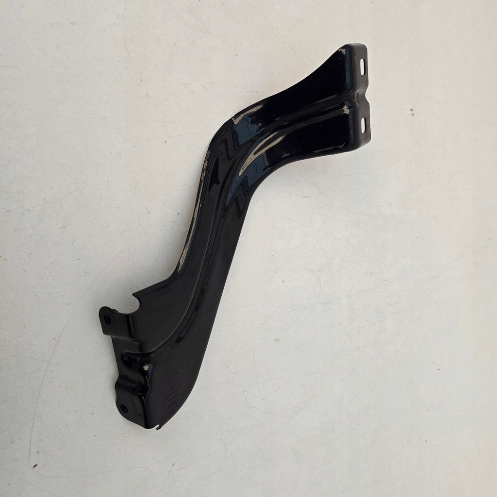 фото №1, Кронштейн крыла левый audi q3 83a 83a821149