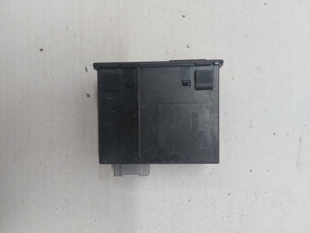 фото №4, Роз'єм usb mazda ii d09h669u0