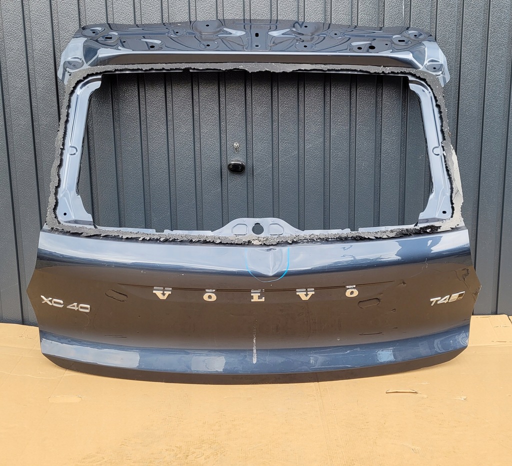 фото №1, Volvo xc40 ii крышка багажника задняя задняя 2017 крышка