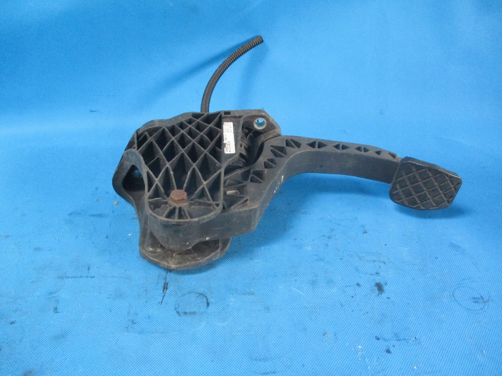 фото №1, Педаль сцепления vw skoda 1k1721059es