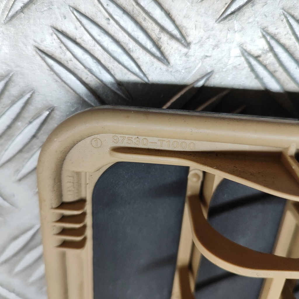 фото №6, Hyundai kona i 2024 решётка вентиляционная pod бампером задним