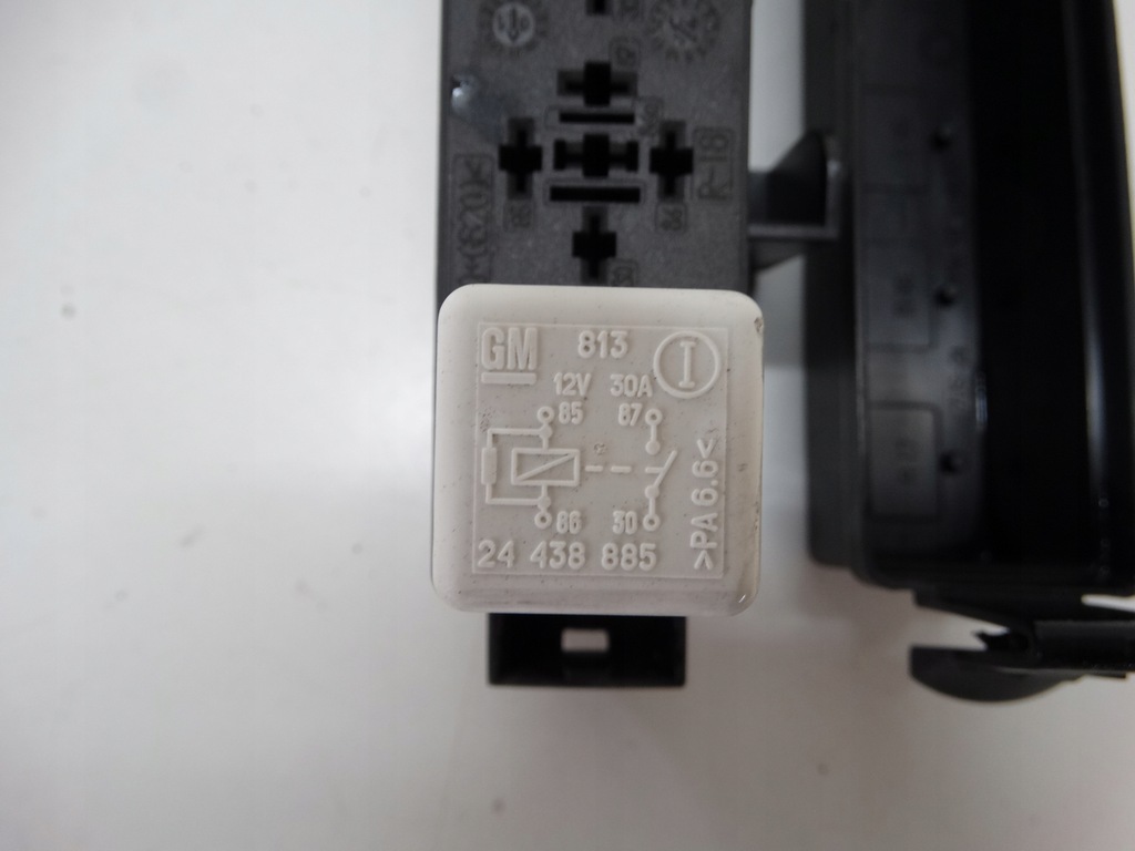 фото №10, Коробка предохранителей opel vectra c 24438885