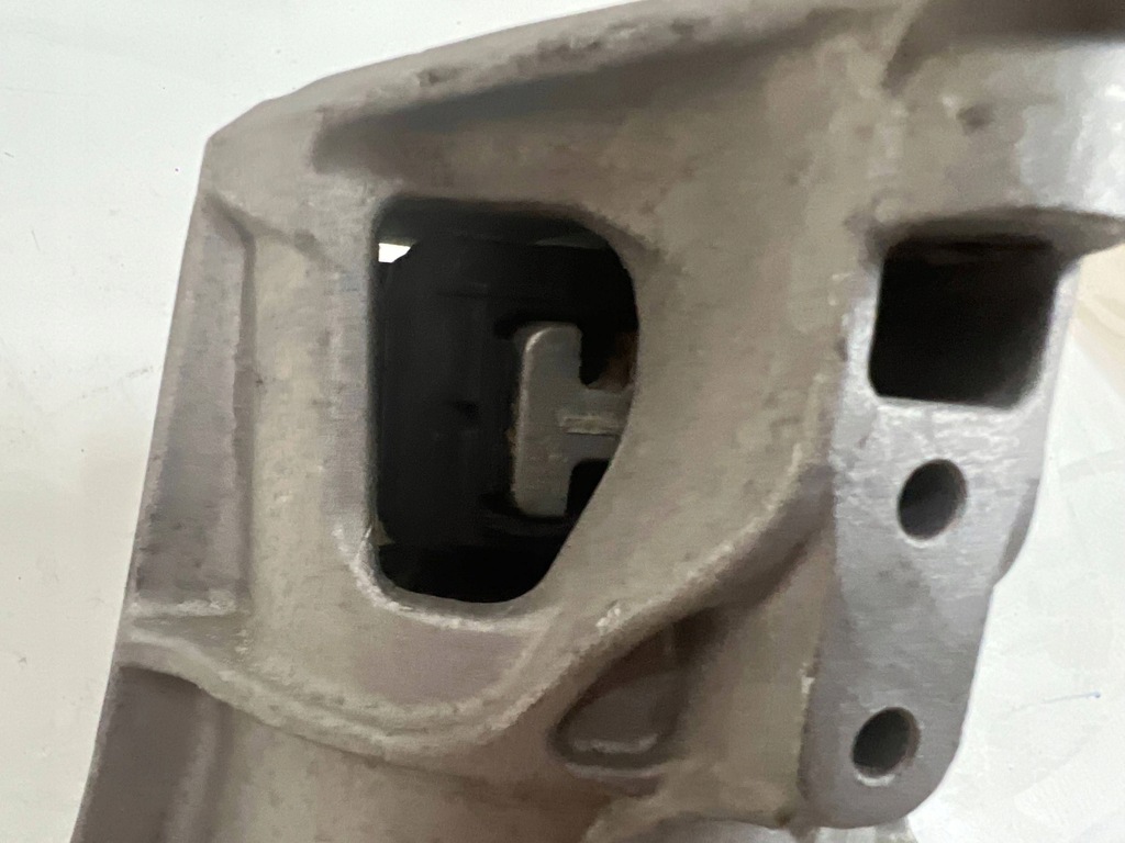 фото №10, Honda civic x 2017- 1.0 бензин кронштейн подушка двигуна