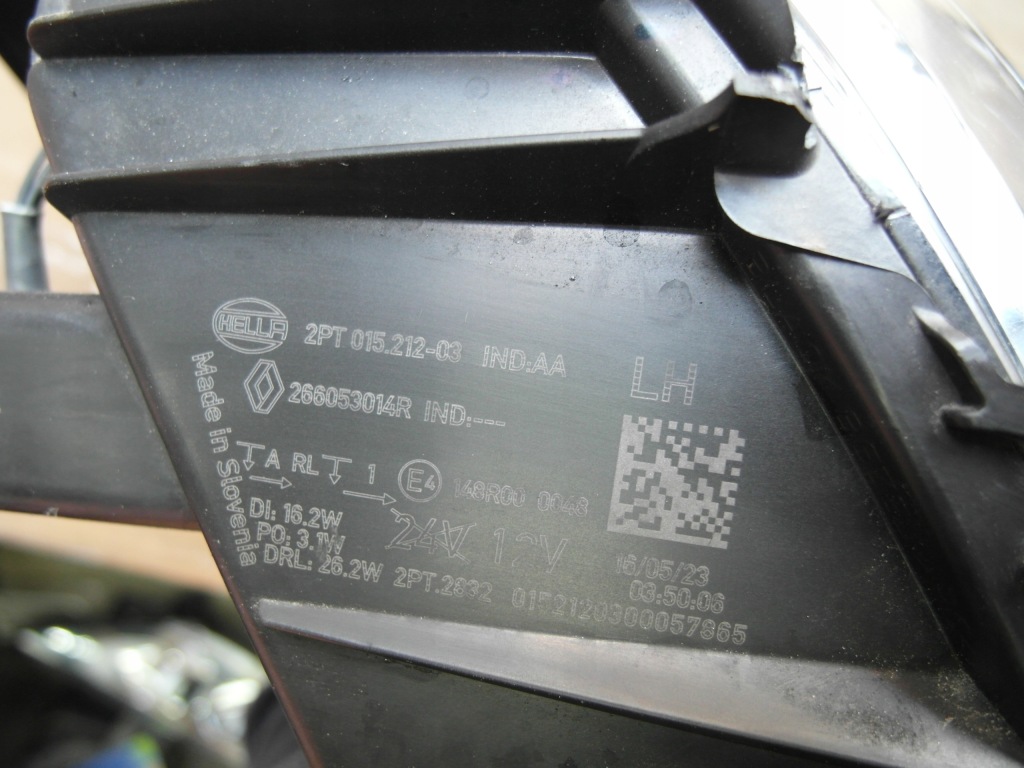 Renault megane v e-tech led drl левая сторона фара левая передняя с Разборки