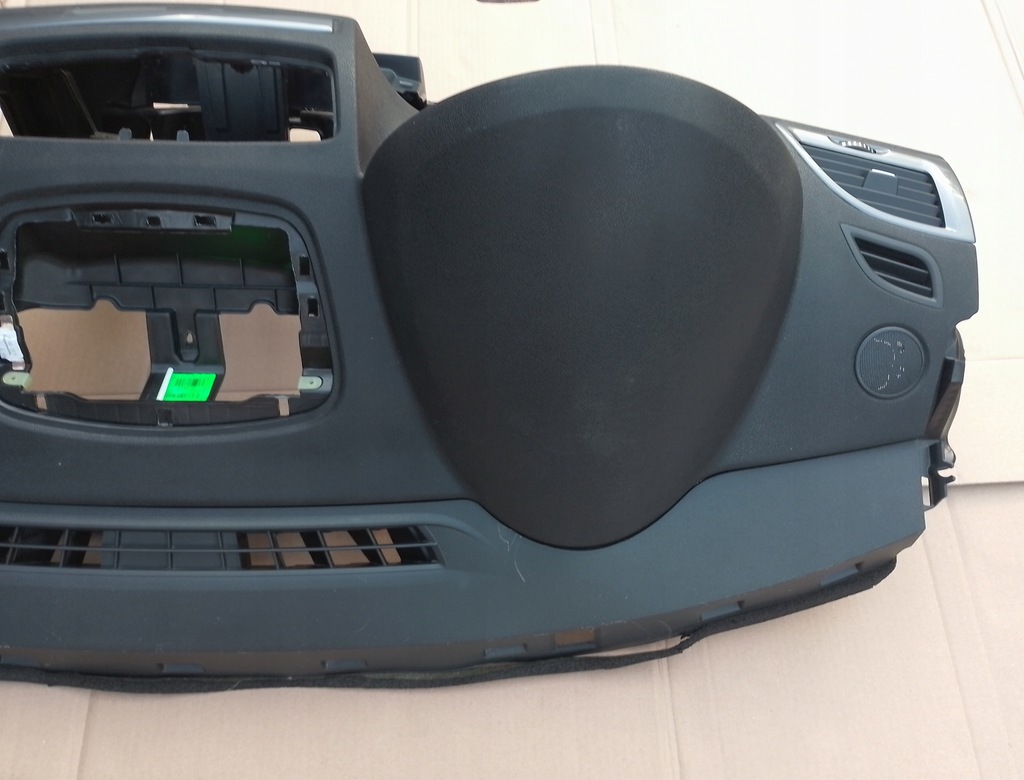 фото №8, Панель приладів консоль панель приладів подушка безпеки подушка megane iii eu