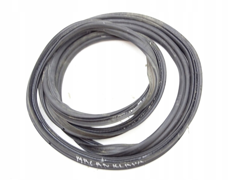 фото №1, Прокладка кришки багажника задня задня porsche macan 95b