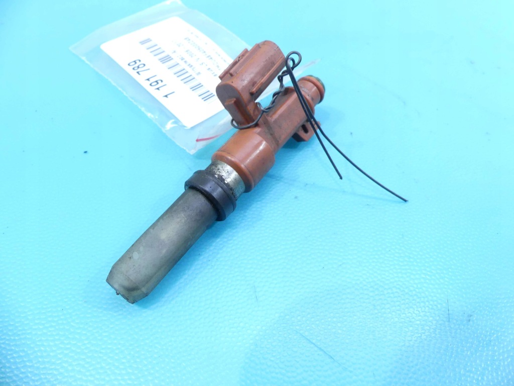 Купити Форсунка lexus ls iv ls600h 5.0 v8 06-12