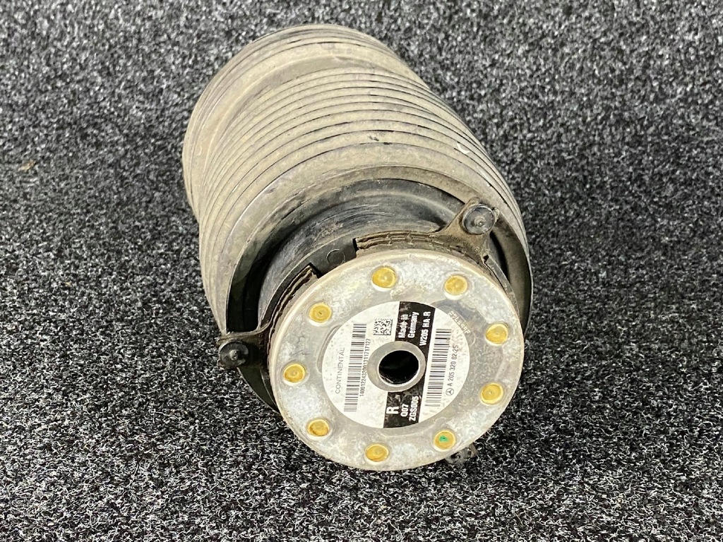 фото №2, Mercedes c klasa w205 пневмоподушка подушка права задня