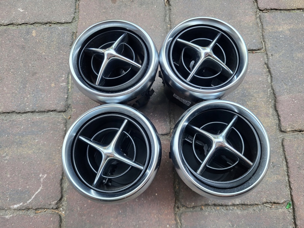 фото №1, Решітка обдув mercedes slk r172