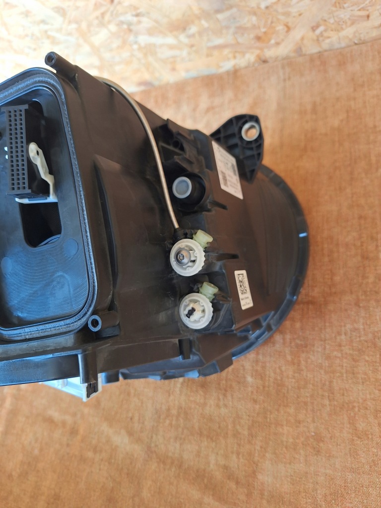 Mercedes g klasa w463 рестайлинг  amg фара правая multibeam led a4639067602 с Разборки