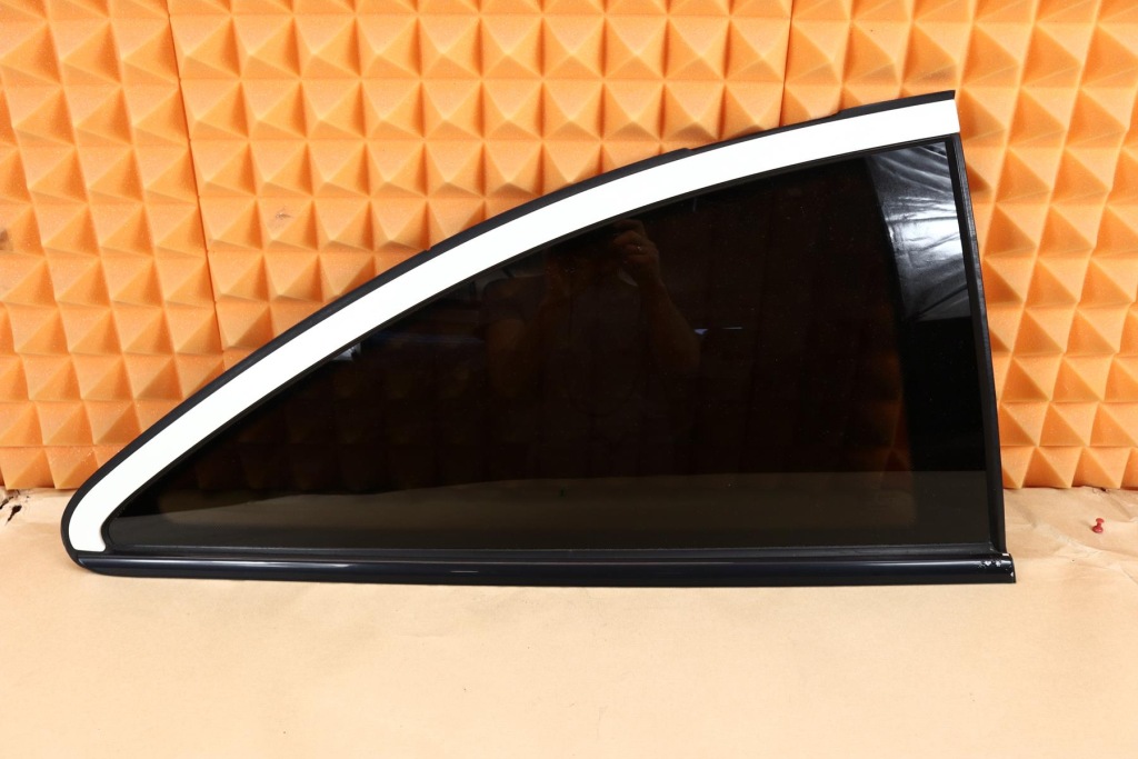 фото №1, Mercedes clc 203 w203 стекло кузовная правая задняя