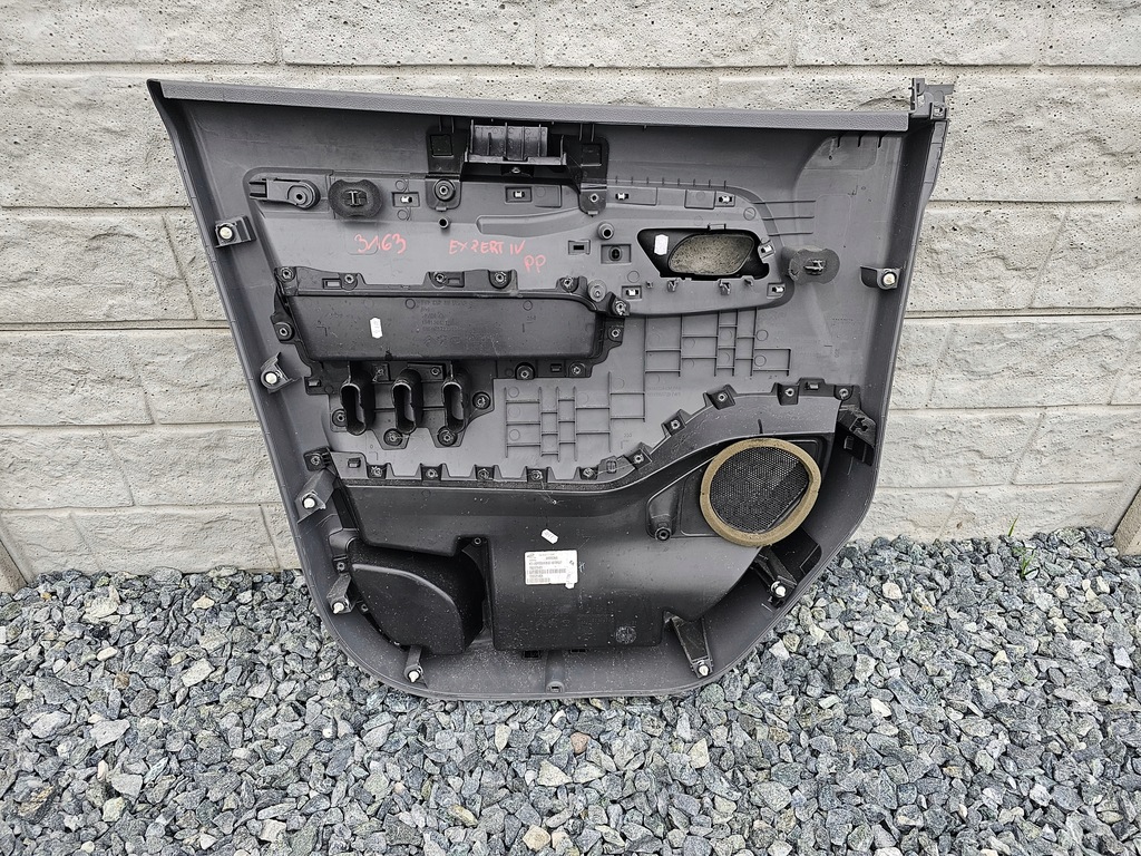 фото №5, Оббивка обшивка двері правий перед expert jumpy proace iv 16- #3163