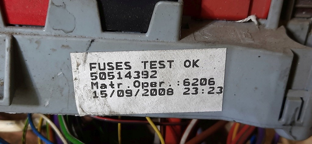 фото №5, Корпус запобіжників 1.6jtd alfa romeo mito 50514392