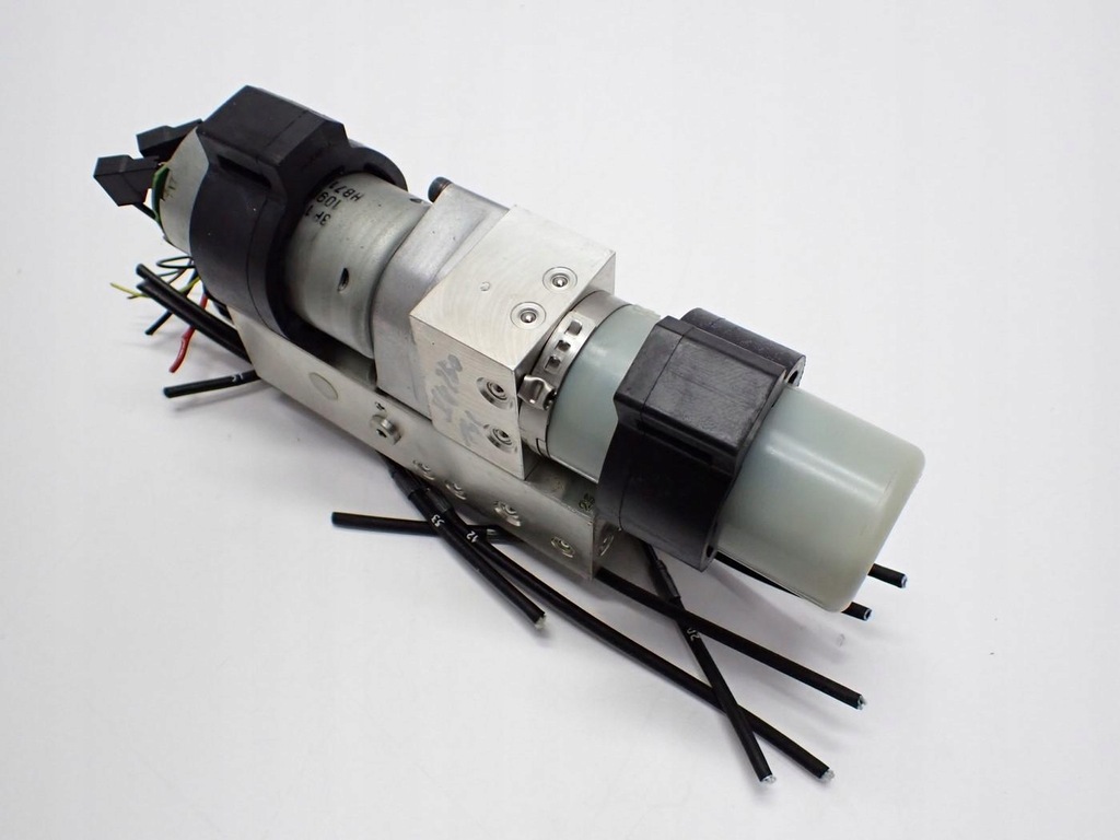 фото №1, Насос крыша оригинал a1728000030 mercedes slk iii r172 14r