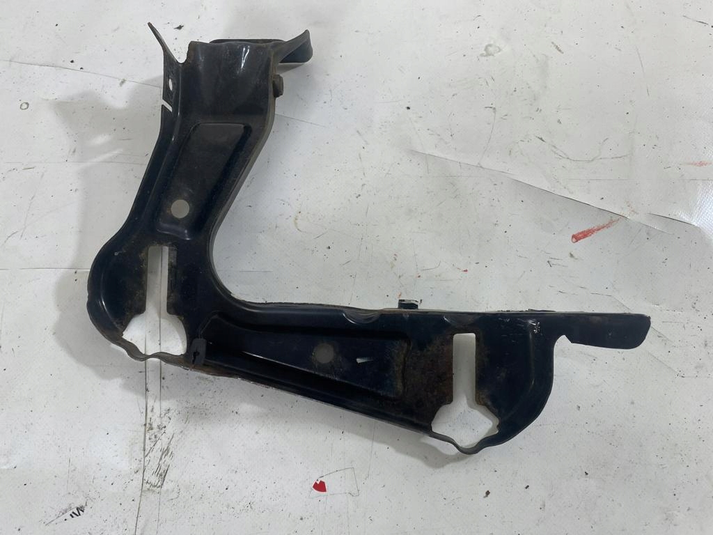 Купить Кронштейн фара skoda оригинальный номер 1z0805071a