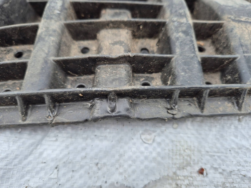 фото №8, Toyota prius xw30 09- плита захист pod бампер 5261847050