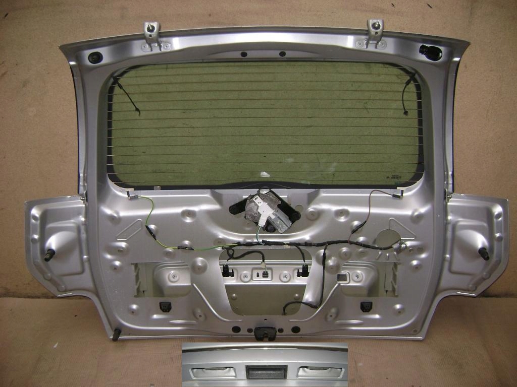 фото №1, Микровыключатель замок крышки задняя citroen c3 picasso lift