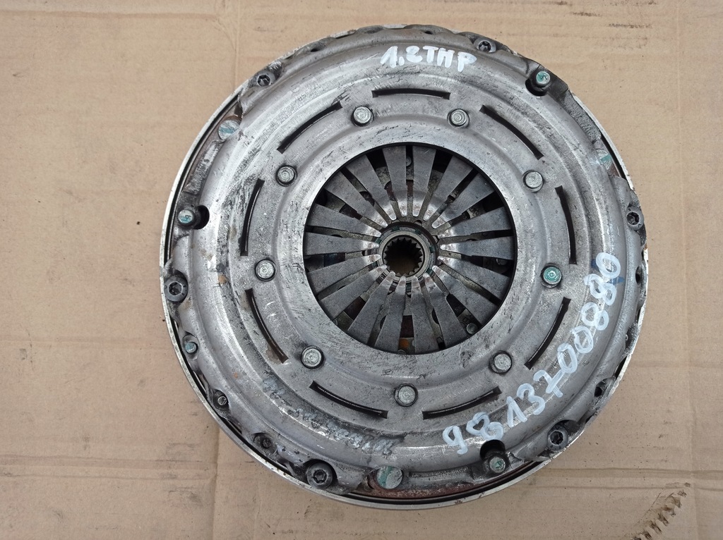 фото №1, Citroen 1.2 thp зчеплення маховик з двома масами 9813700880