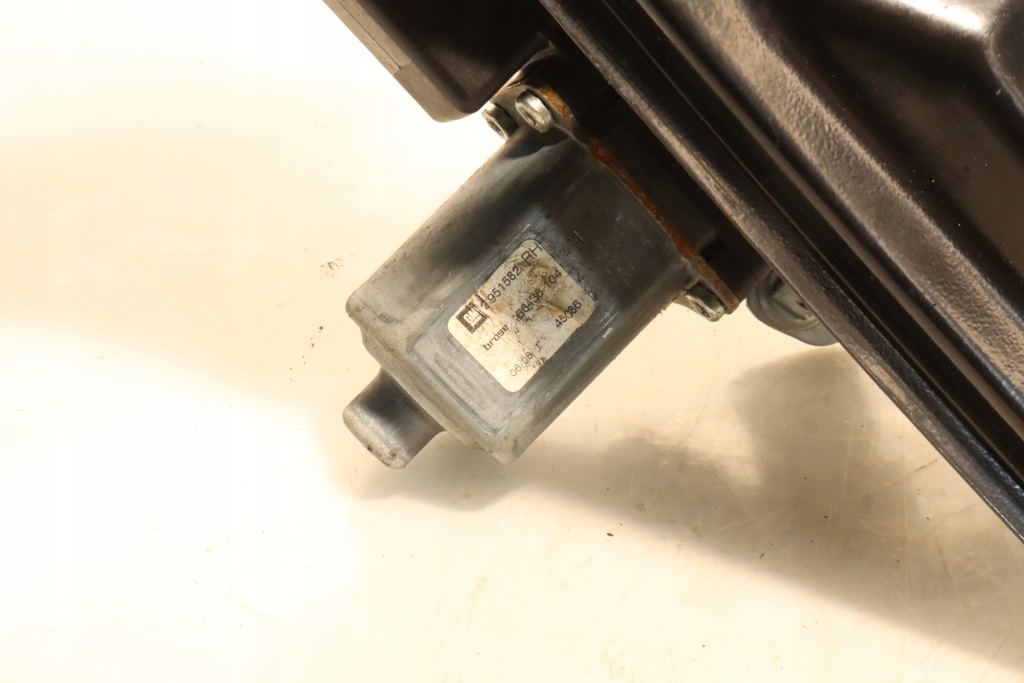 Механізм вікон правий перед opel insignia a 2951582 Зі Шроту