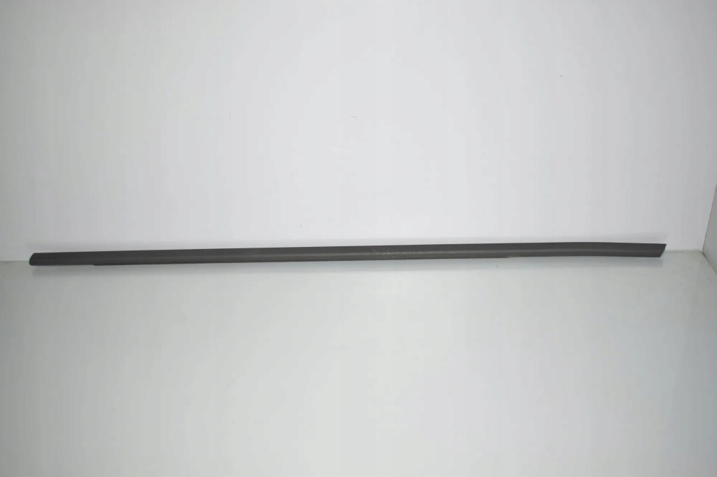 Купити Молдинг ущільнювач двері лівий перед bmw 2 f45 f46 51338498415