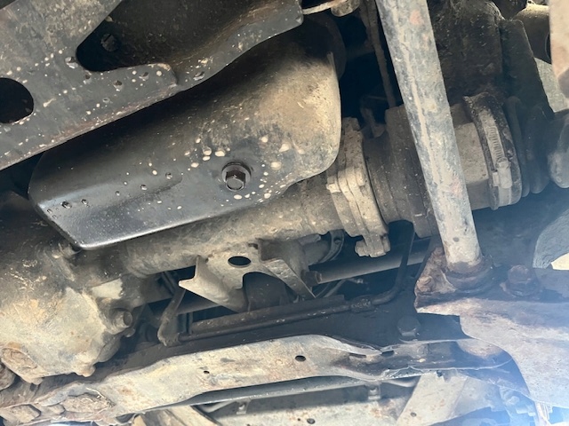 фото №6, Ford maverick i міст привідний передній 2,4 r4 124km ka24e mt 93-96 3d