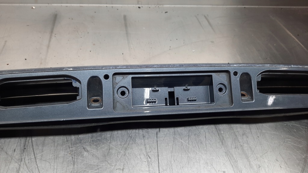 фото №13, Накладка крышки 30753027 volvo v50 04-12r